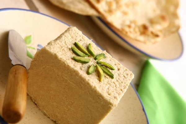 تصویر 5 از قیمت حلوا ارده رژیمی + پخش تولیدی عمده کارخانه